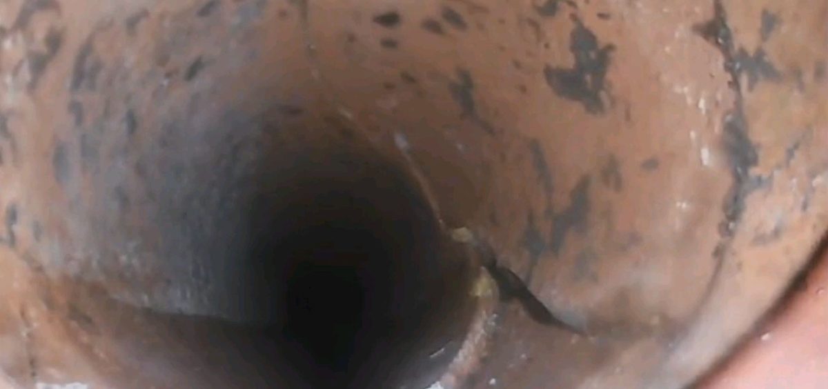 Crack in a clay sewer pipe found during a sewer scope in Blue Springs, MO